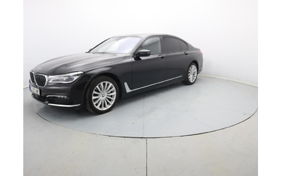 BMW 750 - автомобили, коли, обяви за нови и употребявани 32