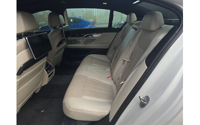 BMW 750 Li / M-PACK / FULL MAXX / УНИКАТ ! - автомобили, коли, обяви за нови и употребявани 11