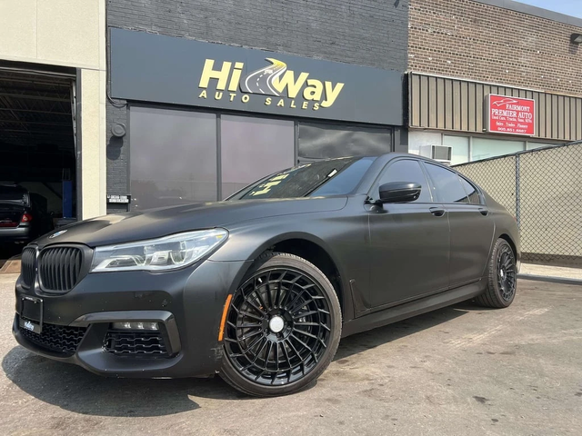 BMW 750 * CARFAX * ЦЕНА ДО БГ - автомобили, коли, обяви за нови и употребявани 1