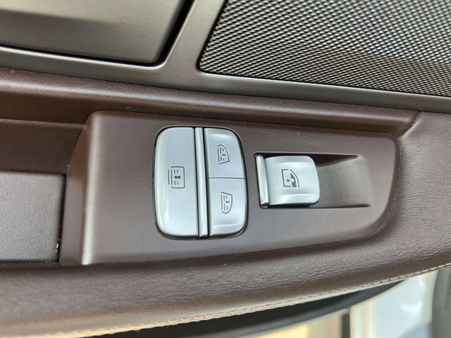 BMW 750 * CARFAX * ЦЕНА ДО БГ - автомобили, коли, обяви за нови и употребявани 6