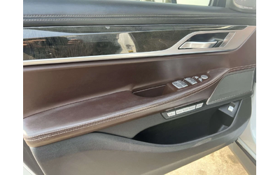 BMW 750 * CARFAX * ЦЕНА ДО БГ - автомобили, коли, обяви за нови и употребявани 8