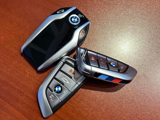 BMW 750 750Li* HeadUp* Обдух* 360* Distronic* - автомобили, коли, обяви за нови и употребявани 11