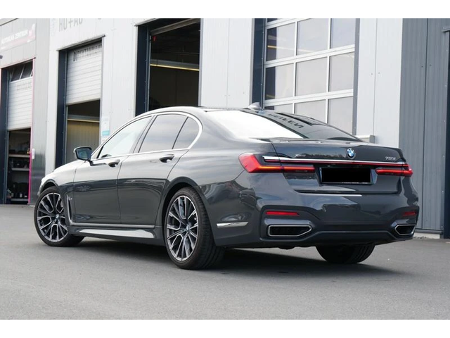 BMW 750 i xDrive M Sport - автомобили, коли, обяви за нови и употребявани 5