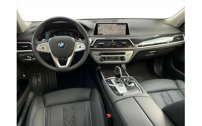 BMW 750 d xDrive - автомобили, коли, обяви за нови и употребявани 7