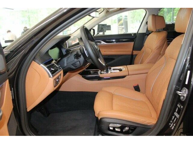 BMW 750 i xDrive - автомобили, коли, обяви за нови и употребявани 4