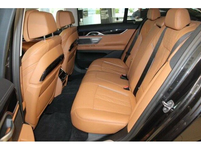 BMW 750 i xDrive - автомобили, коли, обяви за нови и употребявани 5