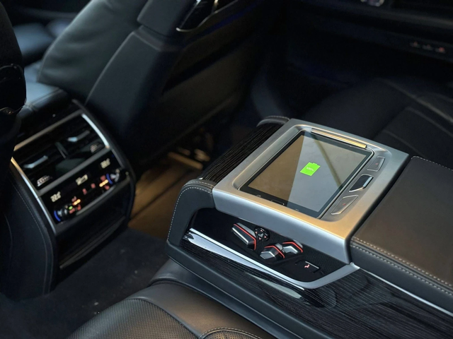 BMW 750 D XDRIVE LONG FULL M PACK HUD B&W ЛИЗИНГ 100% - автомобили, коли, обяви за нови и употребявани 15