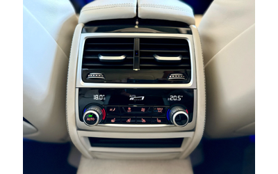 BMW 750 xDrive 50i* M* Carbon* Individual* Лизинг* - автомобили, коли, обяви за нови и употребявани 12