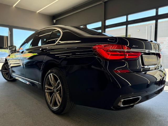 BMW 750 xDrive 50i* M* Carbon* Individual* Лизинг* - автомобили, коли, обяви за нови и употребявани 3