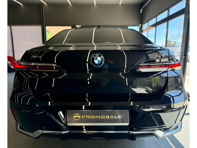 BMW 750 e* Bowers&Wilkins* Лизинг* Swarovski - автомобили, коли, обяви за нови и употребявани 4