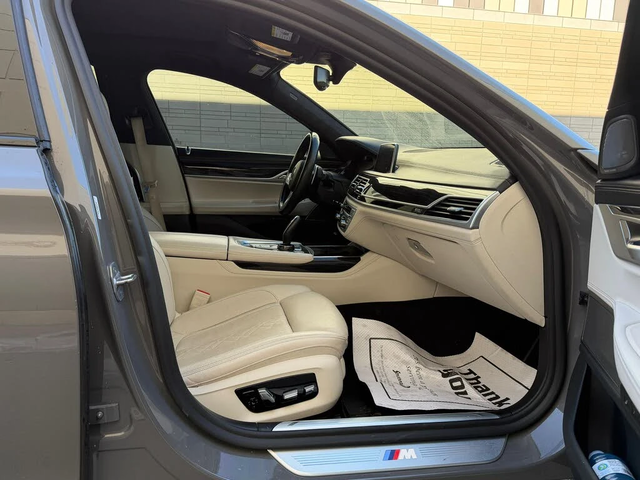 BMW 750 2020| M-PK| LASER| HARMAN| DISTRONIK| МАСАЖ| BLACK - автомобили, коли, обяви за нови и употребявани 5