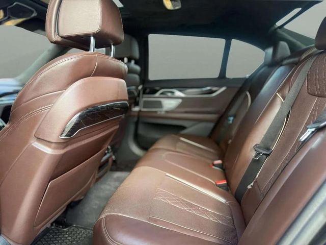 BMW 750 xDrive* AвтоКредит* (ЦЕНА ДО БГ) - автомобили, коли, обяви за нови и употребявани 14