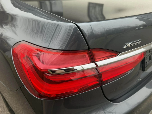 BMW 750 Li / X-DRIVE - автомобили, коли, обяви за нови и употребявани 15