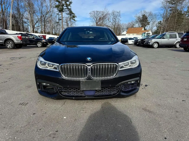 BMW 750 XI - автомобили, коли, обяви за нови и употребявани 0