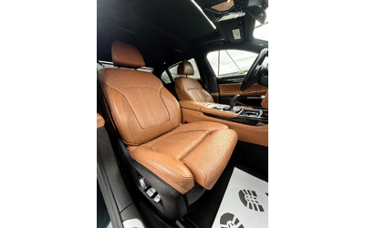 BMW 750 LONG* M-SPORT* CARBON* FULL MAX* СОБСТВЕН ЛИЗИНГ - автомобили, коли, обяви за нови и употребявани 7