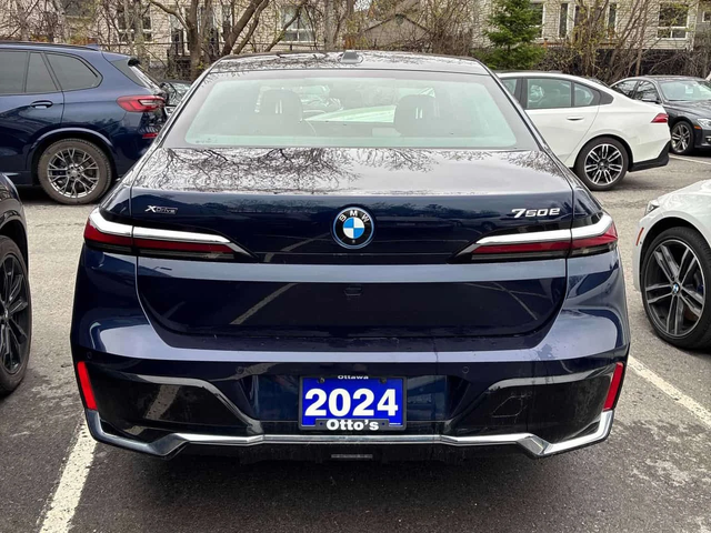 BMW 750 * 750e xDrive * ПРЕДСТАВИТЕЛСТВО * ДИСТРОНИК * 360 - автомобили, коли, обяви за нови и употребявани 3