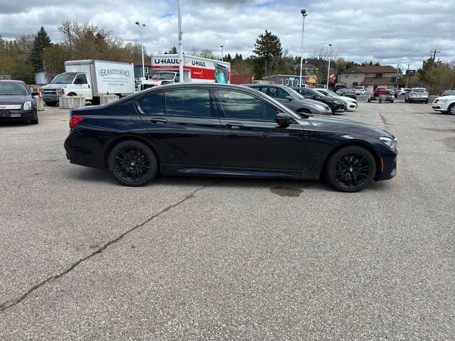 BMW 750 xDrive /360/DISTRONIC/Harman Kardon - автомобили, коли, обяви за нови и употребявани 2