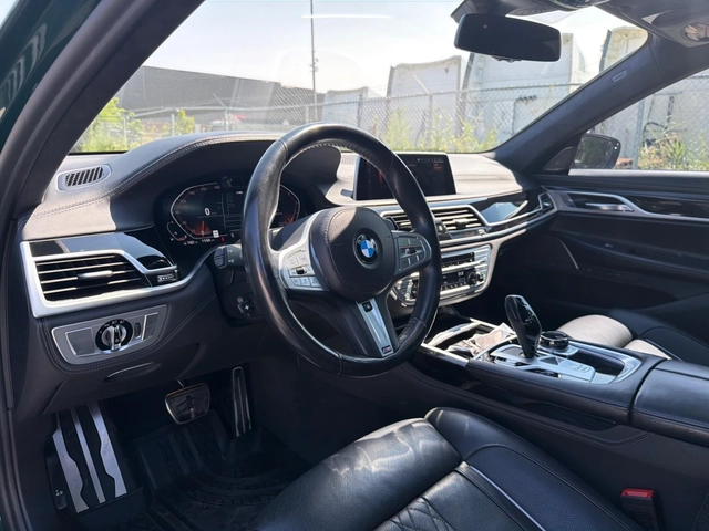 BMW 750 Li* M-SPORT* МАСАЖИ* ПАНО* HARMAN KARDON* 360* FUL - автомобили, коли, обяви за нови и употребявани 4
