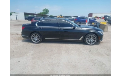 BMW 750 iL* xDrive* Bowers&Wilkins* ПАНО* FULL* - автомобили, коли, обяви за нови и употребявани 11
