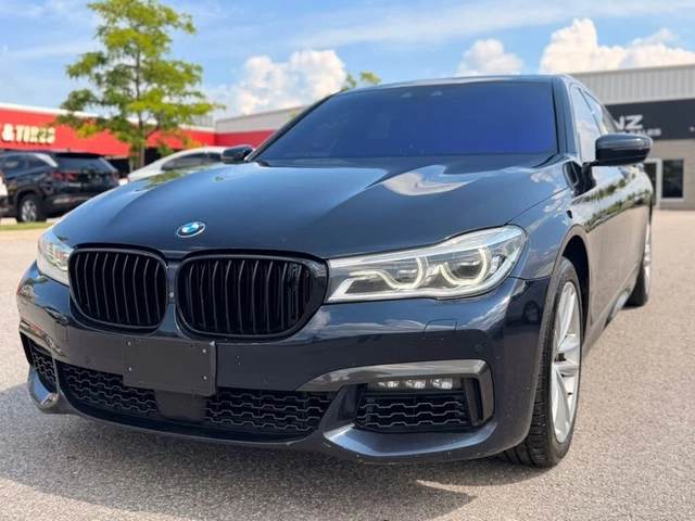 BMW 750 Li M SPORT xDrive* BOWERS & WILKINS* DISTRONIC* - автомобили, коли, обяви за нови и употребявани 1