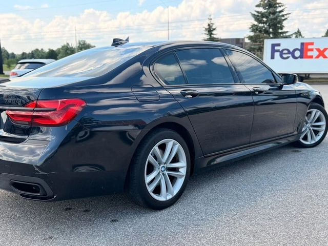 BMW 750 Li M SPORT xDrive* BOWERS & WILKINS* DISTRONIC* - автомобили, коли, обяви за нови и употребявани 4
