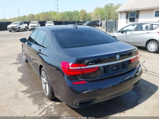 BMW 750 XDRIVE* M-PACK* ПОДГРЕВ* ОБДУХ* HARMAN* HUD* - автомобили, коли, обяви за нови и употребявани 3