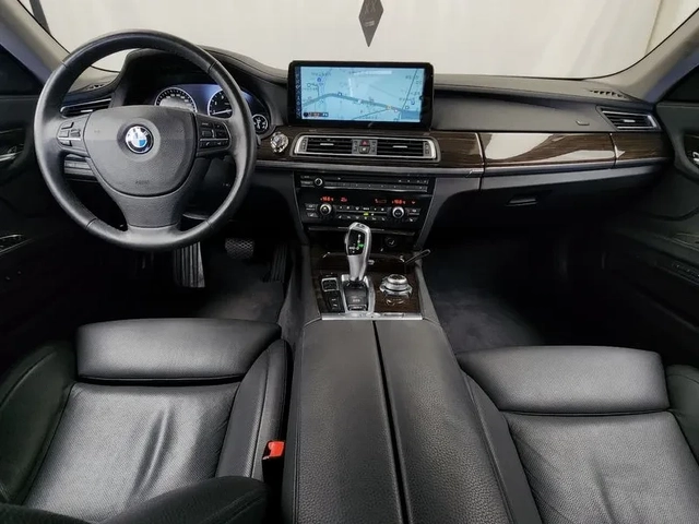 BMW 750 LI - автомобили, коли, обяви за нови и употребявани 6