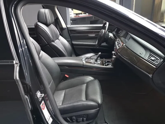 BMW 750 LI - автомобили, коли, обяви за нови и употребявани 10