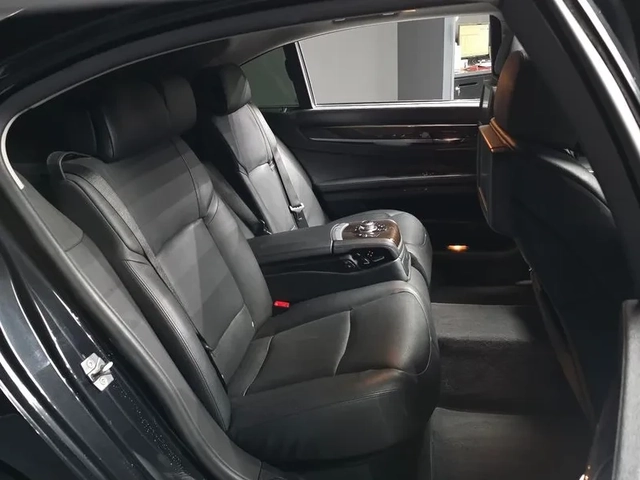 BMW 750 LI - автомобили, коли, обяви за нови и употребявани 11