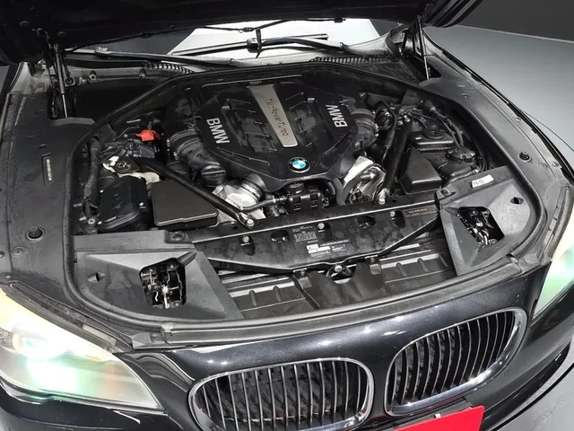 BMW 750 LI - автомобили, коли, обяви за нови и употребявани 5