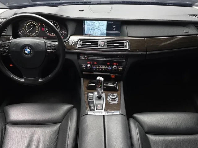 BMW 750 LI - автомобили, коли, обяви за нови и употребявани 6