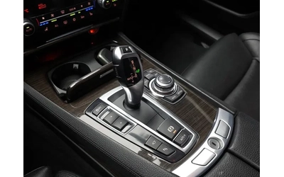 BMW 750 LI - автомобили, коли, обяви за нови и употребявани 8