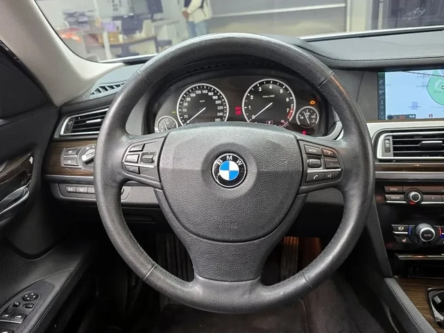 BMW 750 LI - автомобили, коли, обяви за нови и употребявани 13