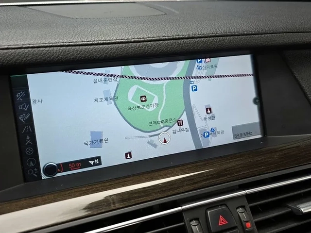 BMW 750 LI - автомобили, коли, обяви за нови и употребявани 14