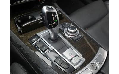 BMW 750 LI - автомобили, коли, обяви за нови и употребявани 8