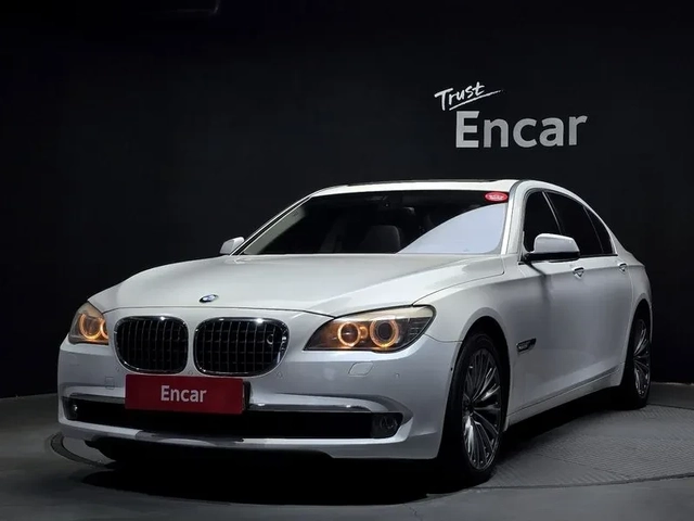 BMW 750 Li - автомобили, коли, обяви за нови и употребявани 0