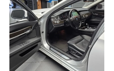 BMW 750 Li - автомобили, коли, обяви за нови и употребявани 10