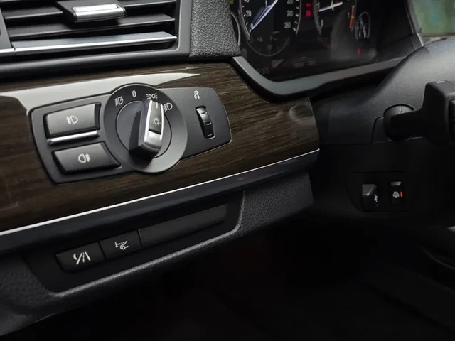BMW 750 Li - автомобили, коли, обяви за нови и употребявани 16