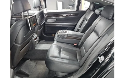 BMW 750 LI xDrive - автомобили, коли, обяви за нови и употребявани 11