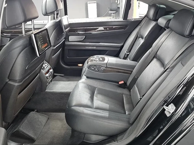 BMW 750 LI xDrive - автомобили, коли, обяви за нови и употребявани 11