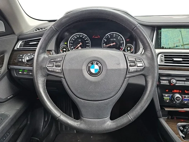BMW 750 LI xDrive - автомобили, коли, обяви за нови и употребявани 12