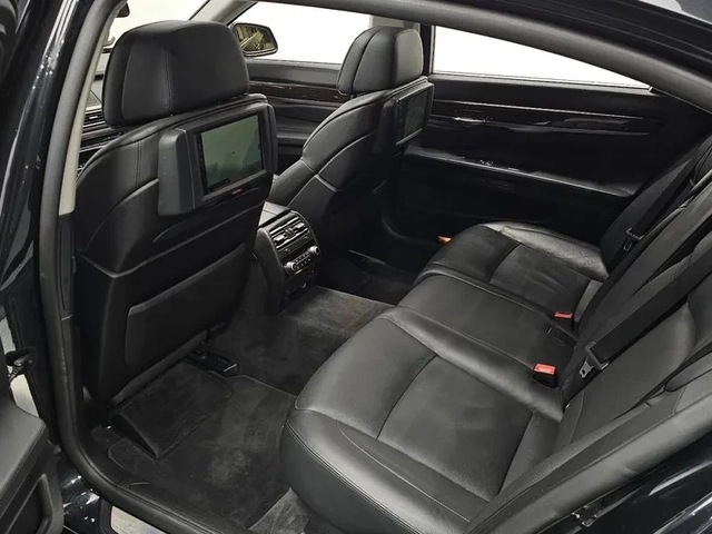 BMW 750 LI xDrive - автомобили, коли, обяви за нови и употребявани 11
