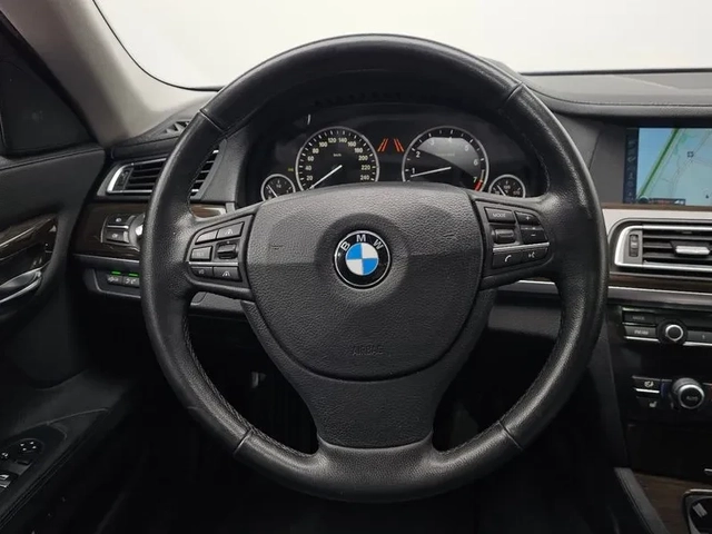 BMW 750 LI xDrive - автомобили, коли, обяви за нови и употребявани 12