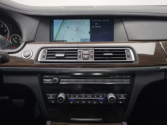 BMW 750 LI xDrive - автомобили, коли, обяви за нови и употребявани 13