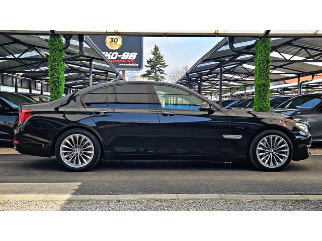 BMW 750 M/XD/SHADOW/DISTR/HUD/360CAM/ВАКУУМ/ОБДУХ/AMBI/LIZ - автомобили, коли, обяви за нови и употребявани 3