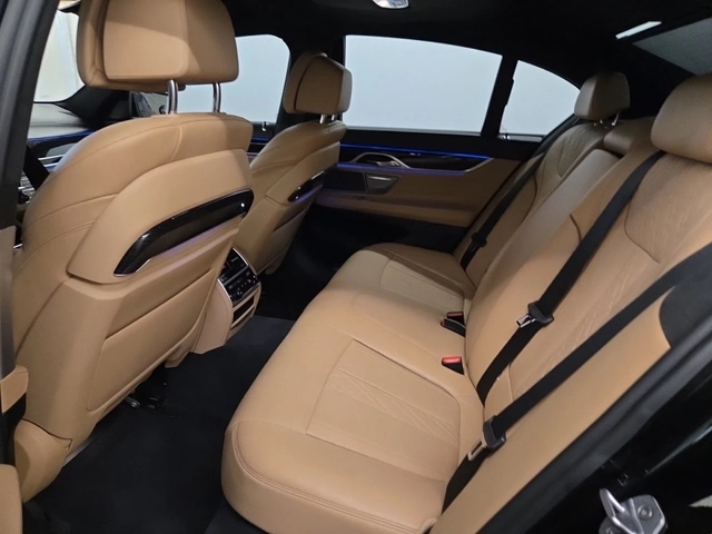 BMW 750 AWD* 93 000 KM * FULL EXTRAS - автомобили, коли, обяви за нови и употребявани 9