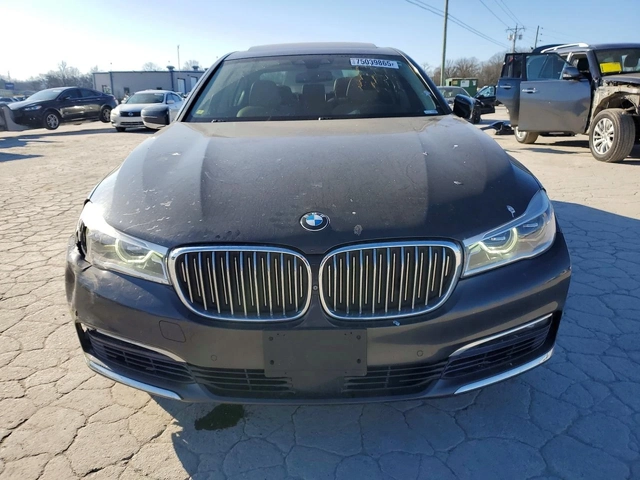 BMW 750 XDRIVE * КРАЙНА ЦЕНА НА КУПИ СЕГА* - автомобили, коли, обяви за нови и употребявани 1