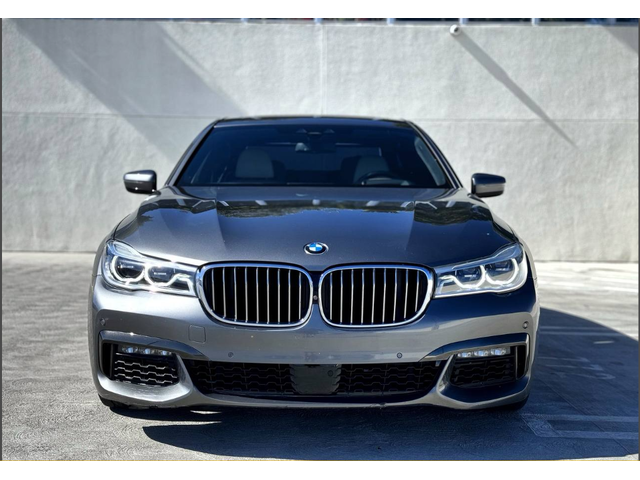 BMW 750 750i xDrive M SPORT LINE - автомобили, коли, обяви за нови и употребявани 1