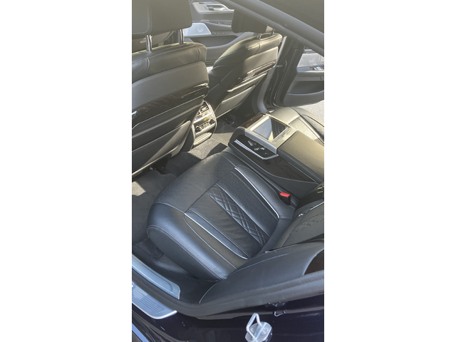 BMW 750 BMW 750 Уникат, Full, Massage, Bower & Wilkins - автомобили, коли, обяви за нови и употребявани 9