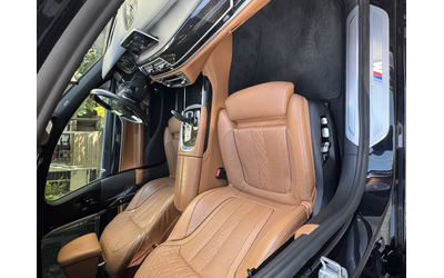 BMW 750 Carbon core M SPORT FUKK - автомобили, коли, обяви за нови и употребявани 9